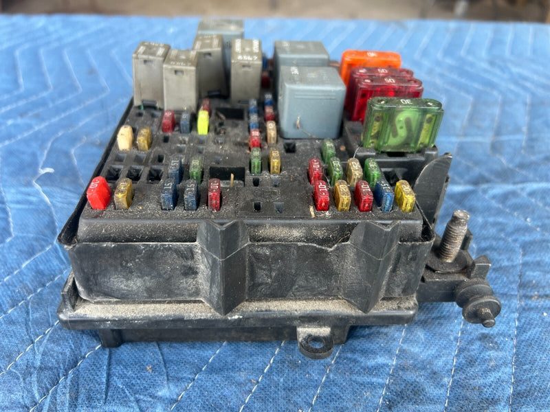 1999-2002 Chevy Silverado GM 1500 2500 Relay Fuse Box Assembly 15328 OEM #1742CN