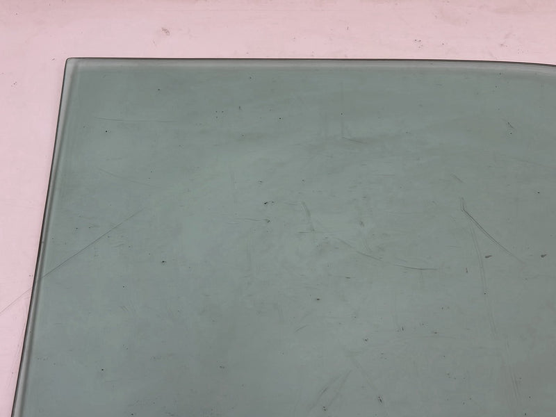 1986-1993 Volvo 240 244 Front Driver Left Window Glass 43R-001105 OEM #5582EM