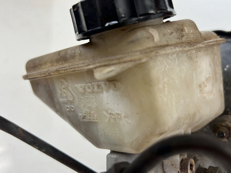 2004-2007 Volvo S60R V70R Brake Booster Master Cylinder w/ Reservoir OEM #5787EM