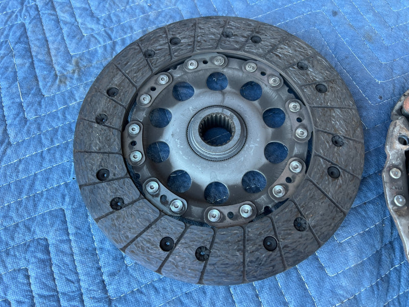 2000-2005 BMW 330xi 325xi E46 Flywheel & Clutch Assembly Manual Trans OE #4839EM