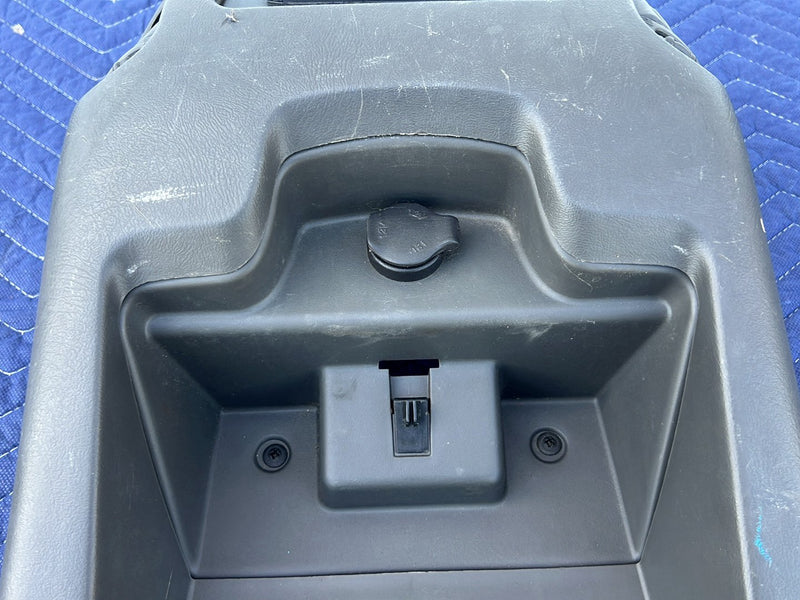 Chevrolet Silverado - Center Console PN: 15070570 15070488 15767145