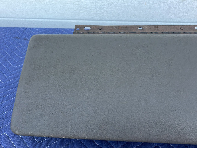 2003-2006 Chevrolet Silverado - Glove Box