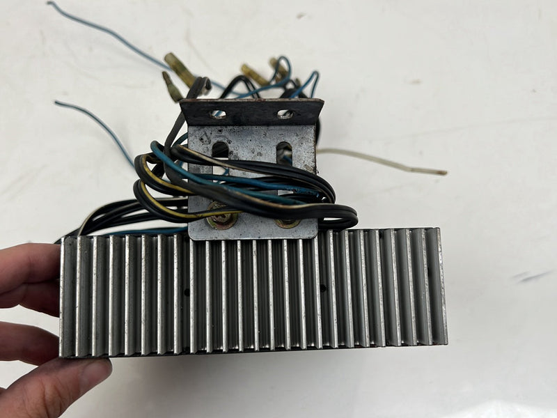 1975-1980 Volvo 244 240 Radio Amp Power Amplifier 7Z170052 OEM #5340EM