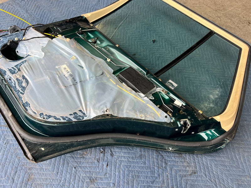 1998-2003 Mercedes W210 E320 Wagon Rear Passenger Right Door Assembly OE #4731EM