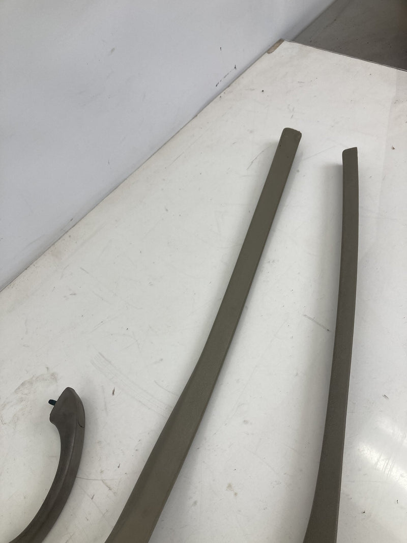 1995-1998 Chevrolet Silverado 2500 GMT400 A Pillar Trim 15707257 15952949 OEM