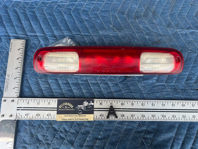 1999-2002 Chevy Silverado GM 1500 2500 3rd Upper Brake Light Assembly OE #1736CN