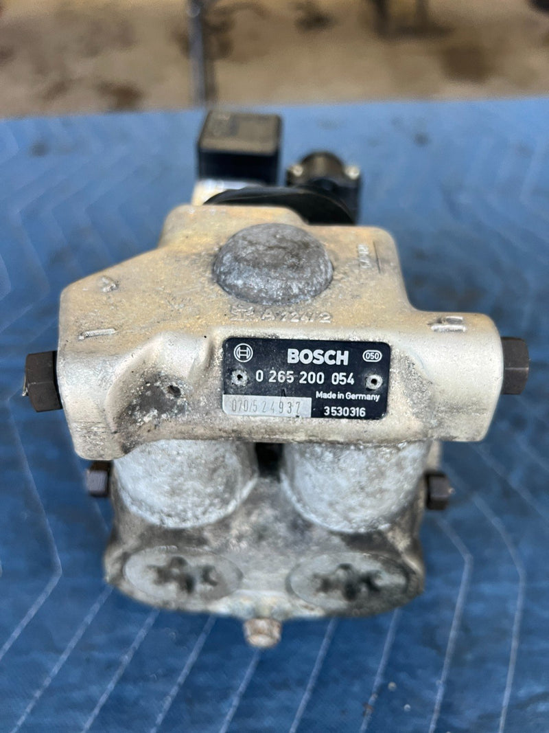 1989-1995 Volvo 740 940 Sedan ABS Anti Lock Brake Pump & Module OEM #3741EM