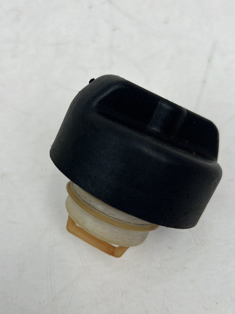 1993-1997 Volvo 850 Fuel Tank Gas Cap 9142606 Black OEM