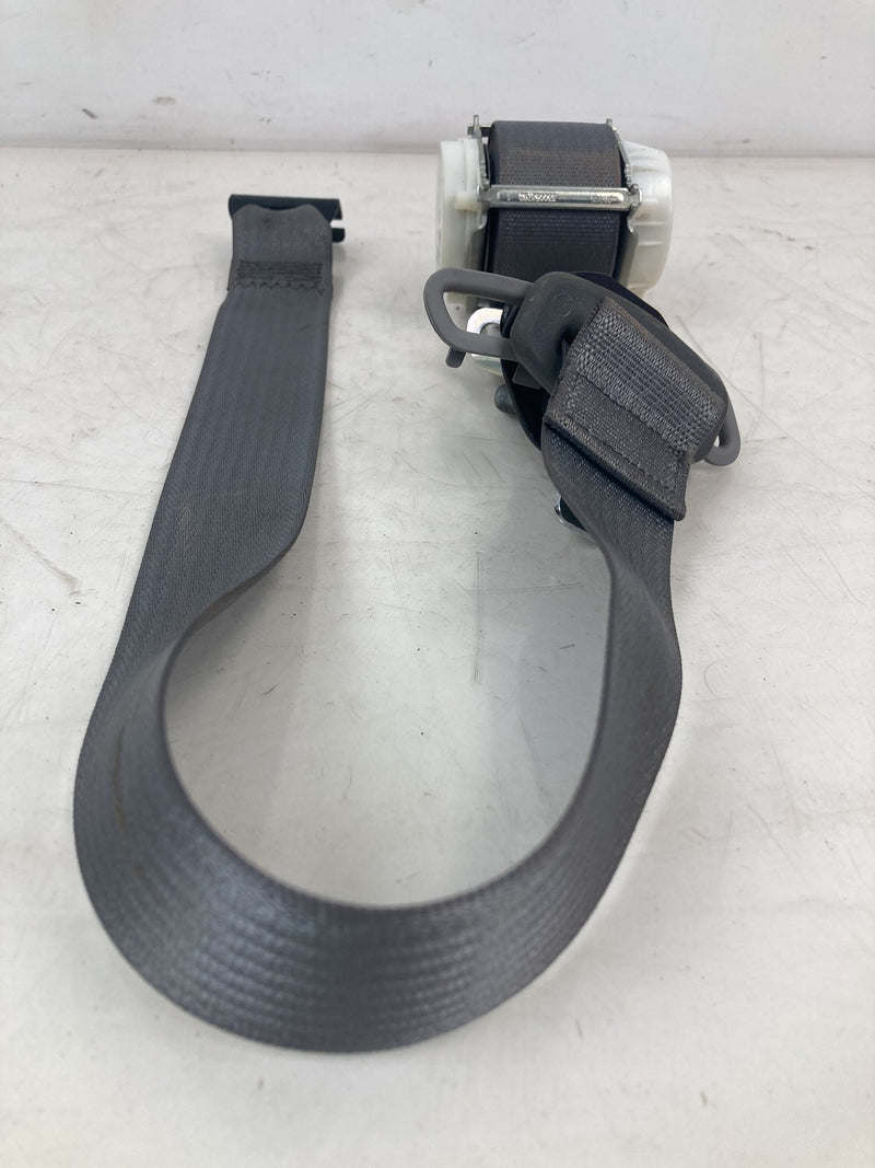 2014-2018 Chevrolet Silverado GMT900 Seat Belt Rear Right 19301676 OEM #5616M