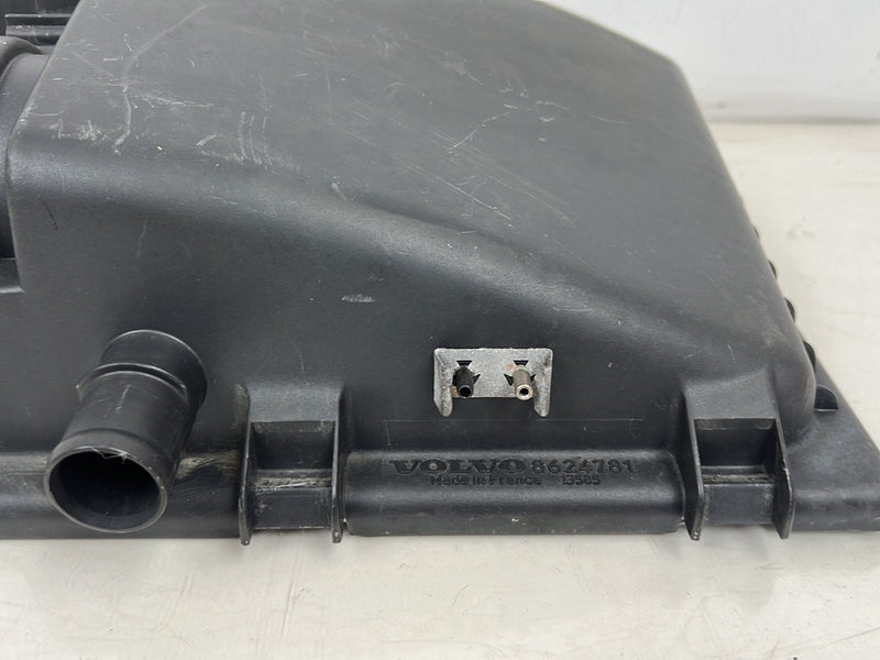 1990-1992 Volvo 740 745 940 Air Filter Cleaner Housing Box 8624781 OEM #5855EM