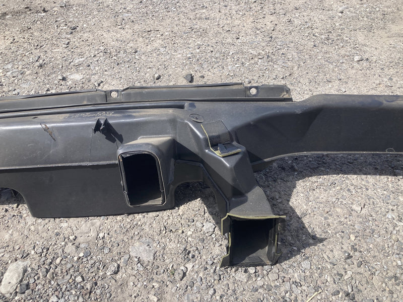 1996 Chevrolet Silverado GMT800 - Dash Duct PN: 15691490