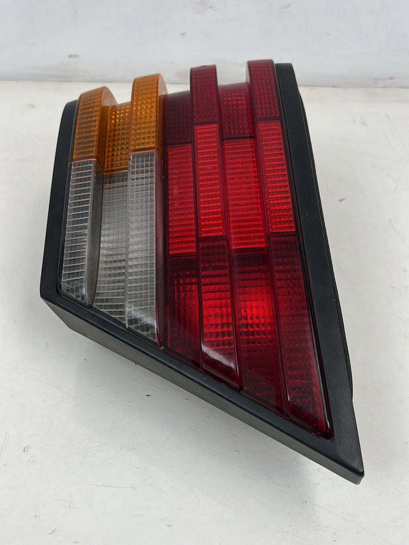 1986-1995 Mercedes-Benz 300D W124 Passenger Right Tail Light Lamp OEM #6058EM