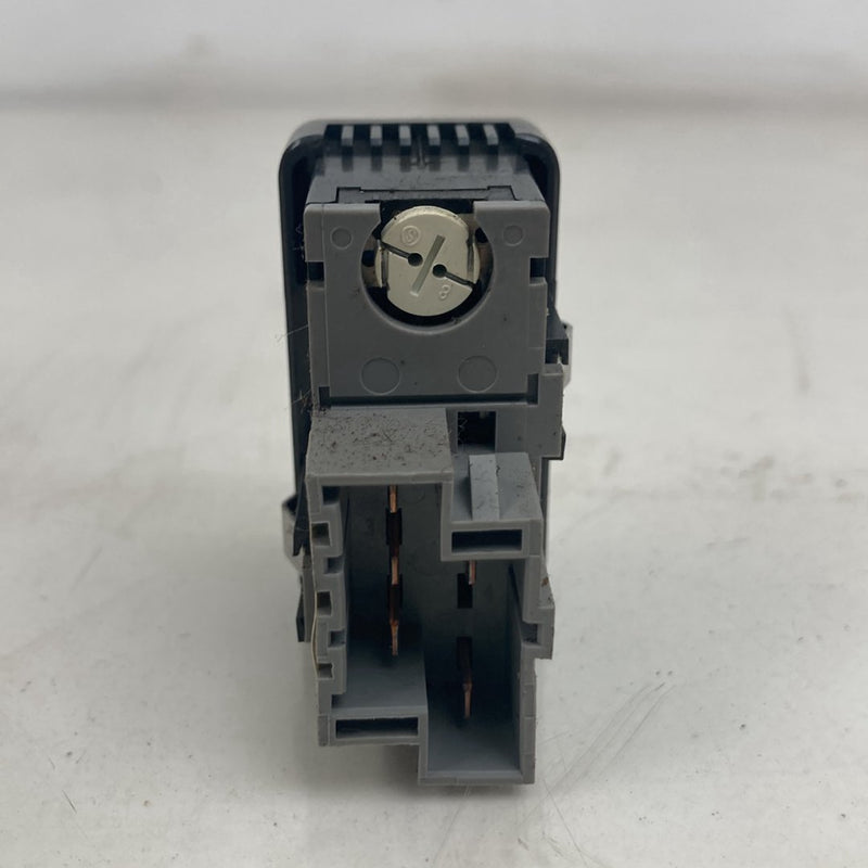 1998-2000 Volvo V70 Traction Control Switch Button 9162953 OEM #5164M
