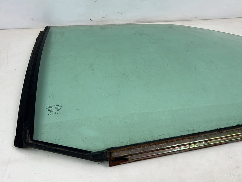 1995-1998 Chevrolet C/K Front Passenger Right Window Glass OEM