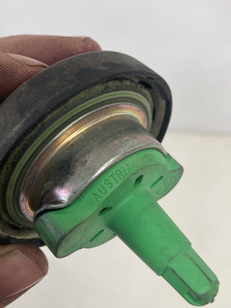 2003-2007 BMW 545i E60 Fuel Cap Gas Fill PA66 GF30 OEM #5002M