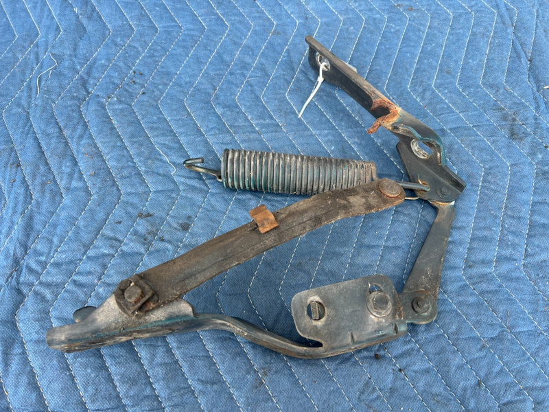 1986-1993 Volvo 240 244 Sedan Right & Left Hood Hinge Pair Green OEM #4234EM