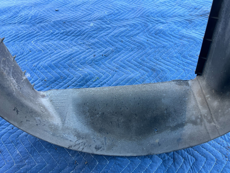 1986-1993 Volvo 240 244 Sedan Radiator & Cooling Fan Shroud 3540300 OEM #4279EM