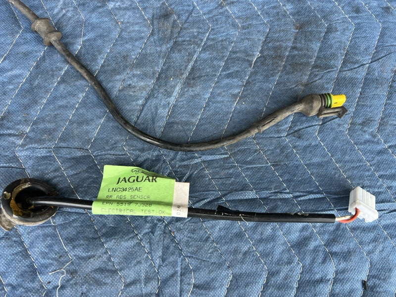 1998-2003 Jaguar XJR XJ8 X308 Right Rear ABS Sensor LNC3425AE OEM #4725E