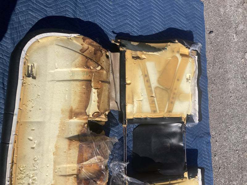 1992 Volvo 940 944 - Rear Seat PN: 3525831 3525077
