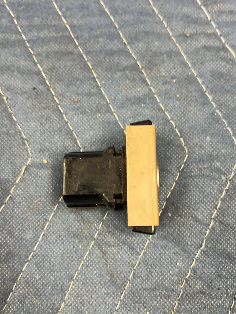 1992 Chevrolet K1500 - Glove Box Lid