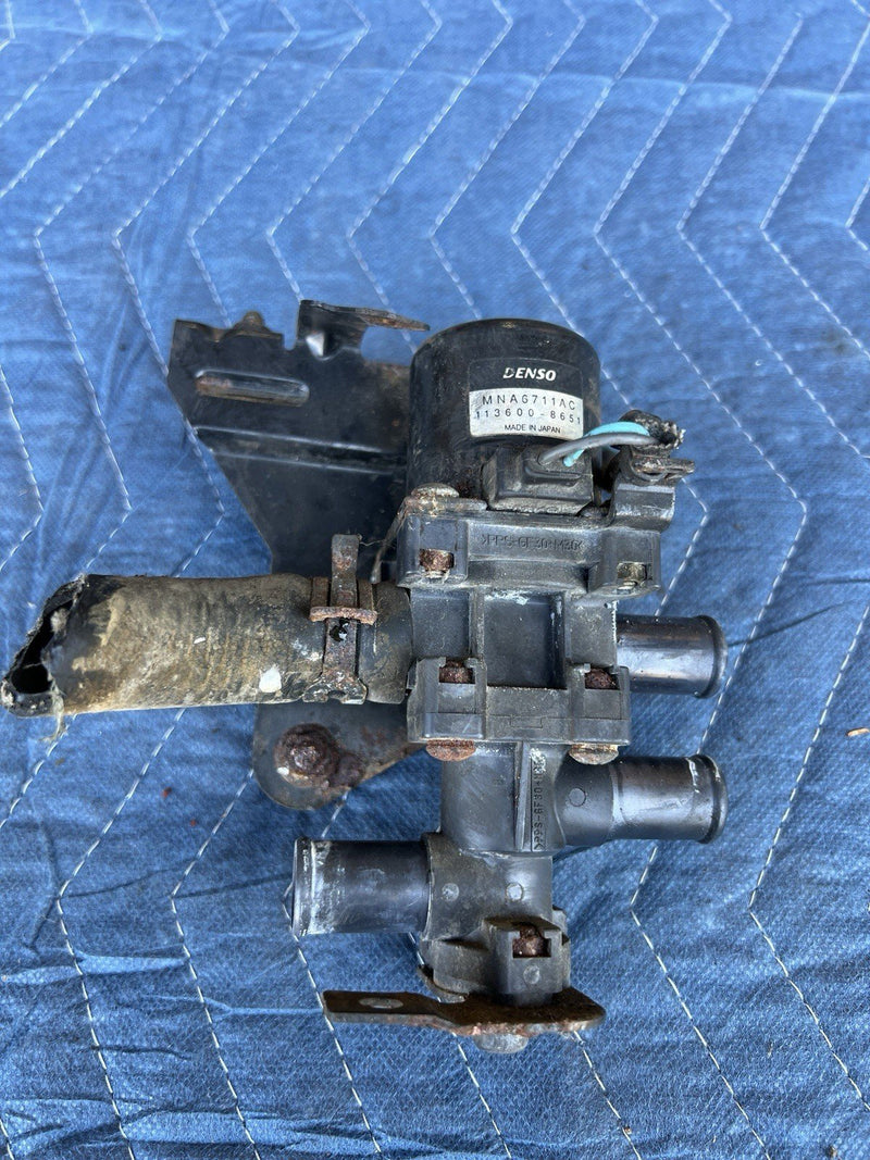 1998-2003 Jaguar XJR XJ8 X308 Heater Control Valve Coolant MNA6711AC OEM #4690E