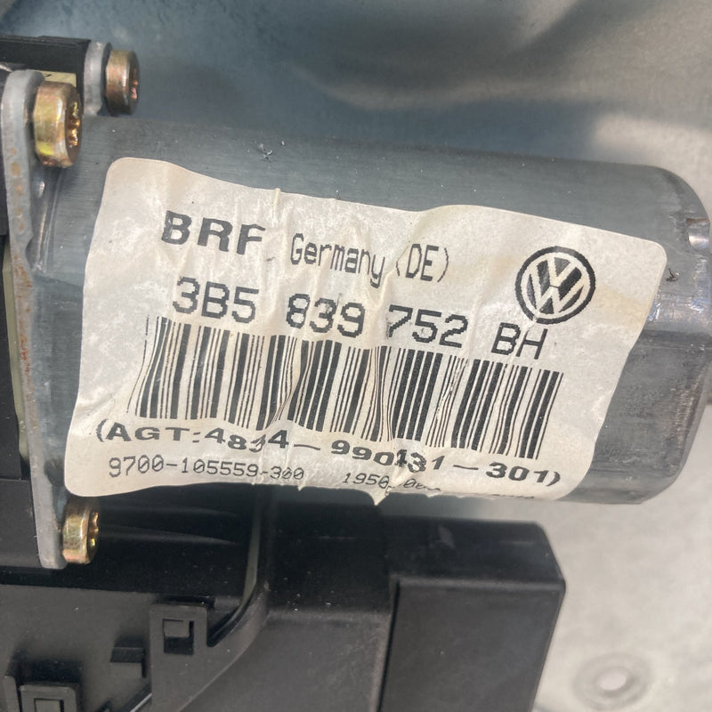 2001-2005 Volkswagen Passat Window Regulator Rear Right Motor OEM #5561M