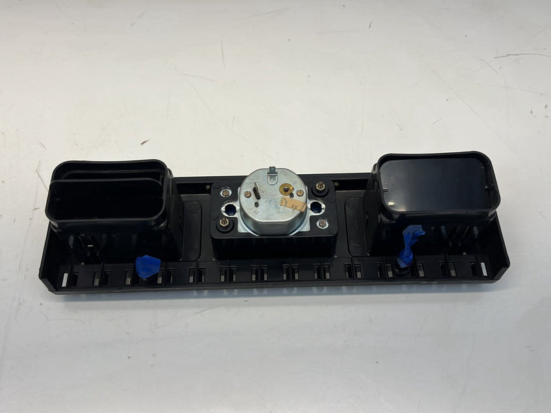 1975-1980 Volvo 244 240 Dash HVAC AC Heat Air Vent Set w/ Clock OEM #5293EM