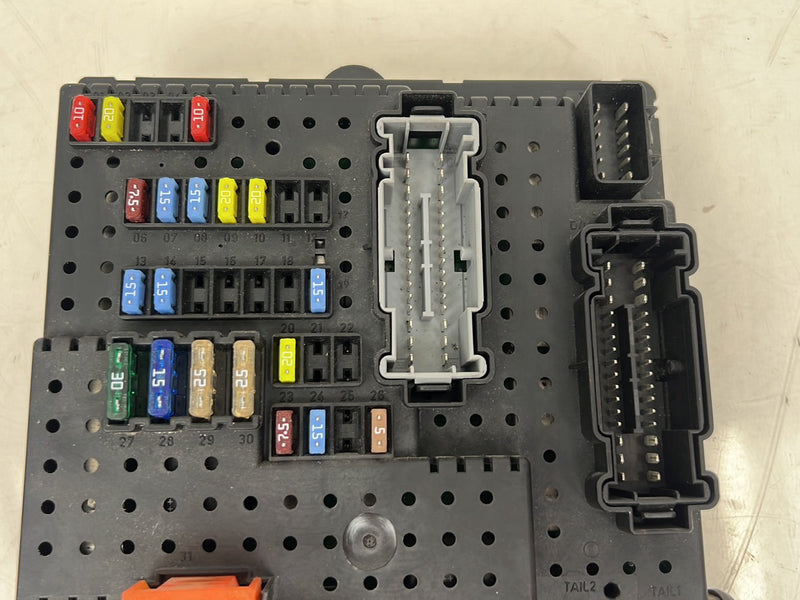 2005-2007 Volvo S60 S80 V70 XC70 Rear Cabin Fuse Box Module 30728512 OEM #6754EM