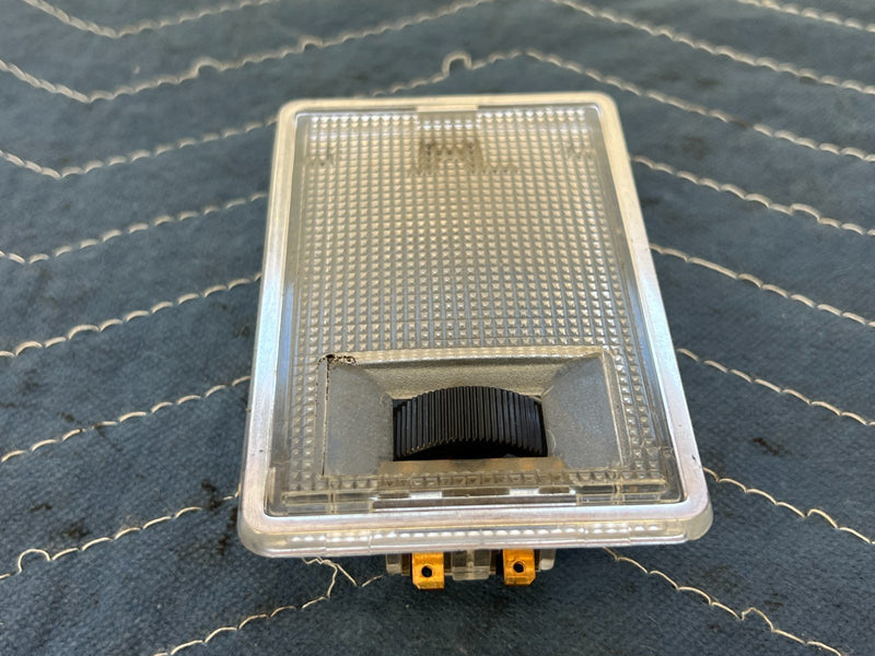 1992-1995 Volvo 940 740 Rear Dome Light Lamp Assembly OEM #3185EM