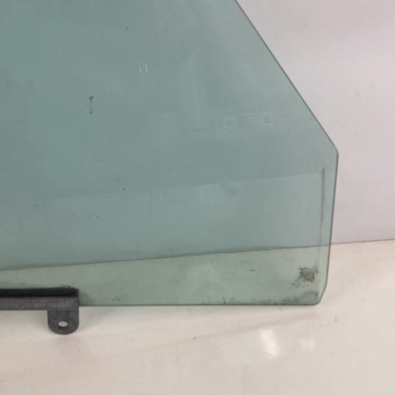 1986-1993 Volvo 240 244 Window Glass Passenger Front 43R-001105 90 OEM #4880M