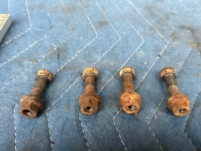 1985-1988 Suzuki Samurai SJ413 Rear Differential Driveshaft Bolts 09100-08270