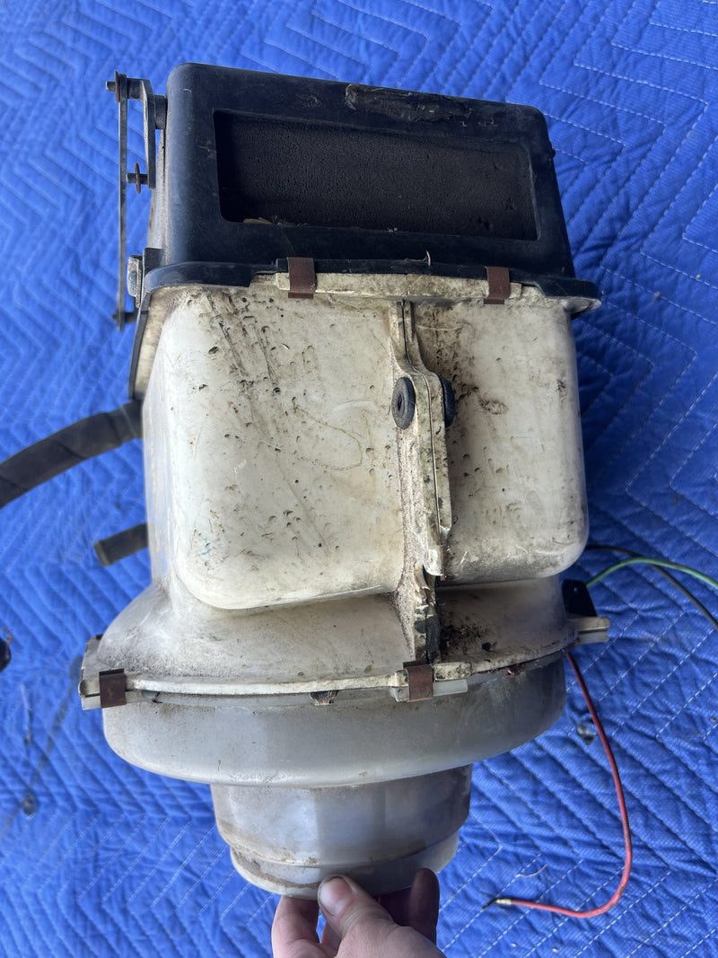 1967-1974 Volvo 140 142 Air Conditioning Box Blower Motor 682342 OEM #5077EM