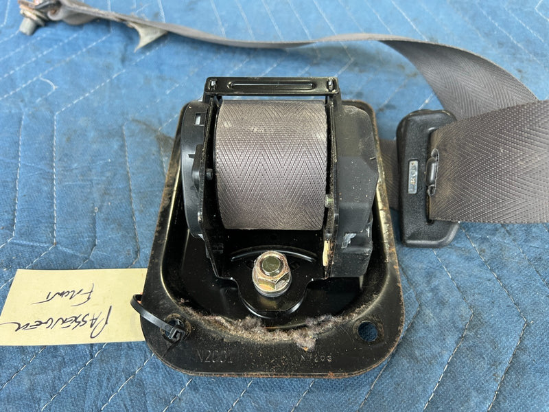 1985-1988 Suzuki Samurai SJ413 Passenger Front Seatbelt Retractor OEM #2318CN