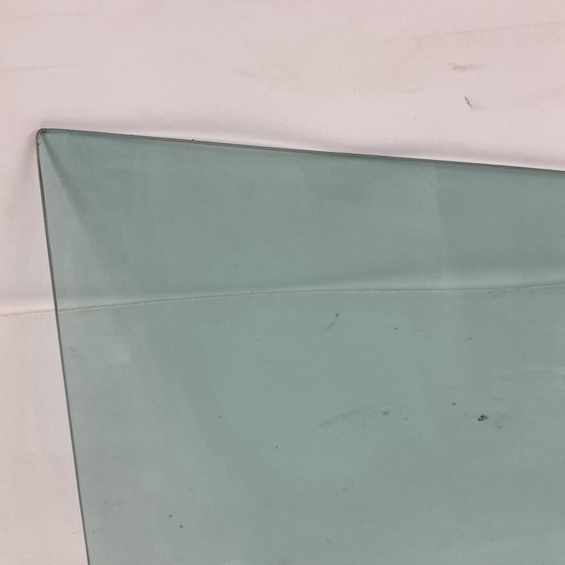 1986-1993 Volvo 240 244 Window Glass Passenger Front 43R-001105 90 OEM #4880M
