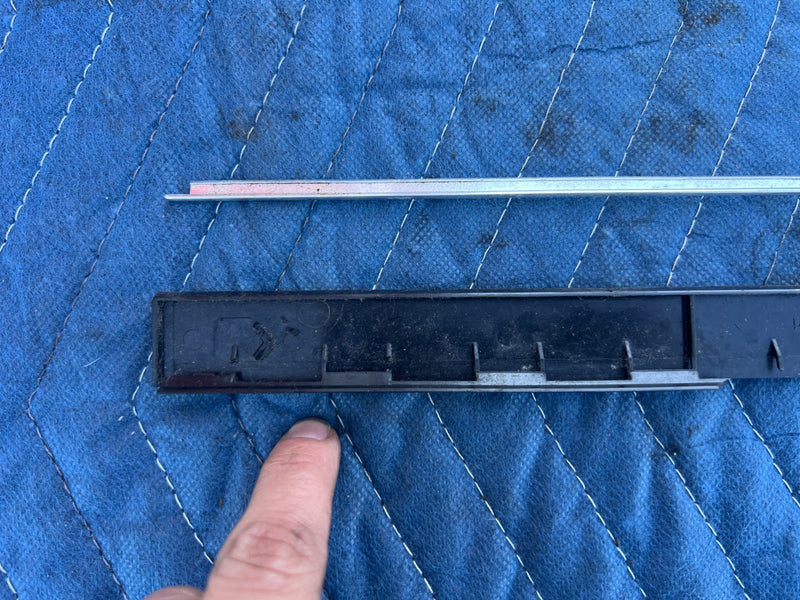 1986-1993 Volvo 240 244 Sedan Dash Vent End Corner Trim Pair Chrome OEM #4309EM