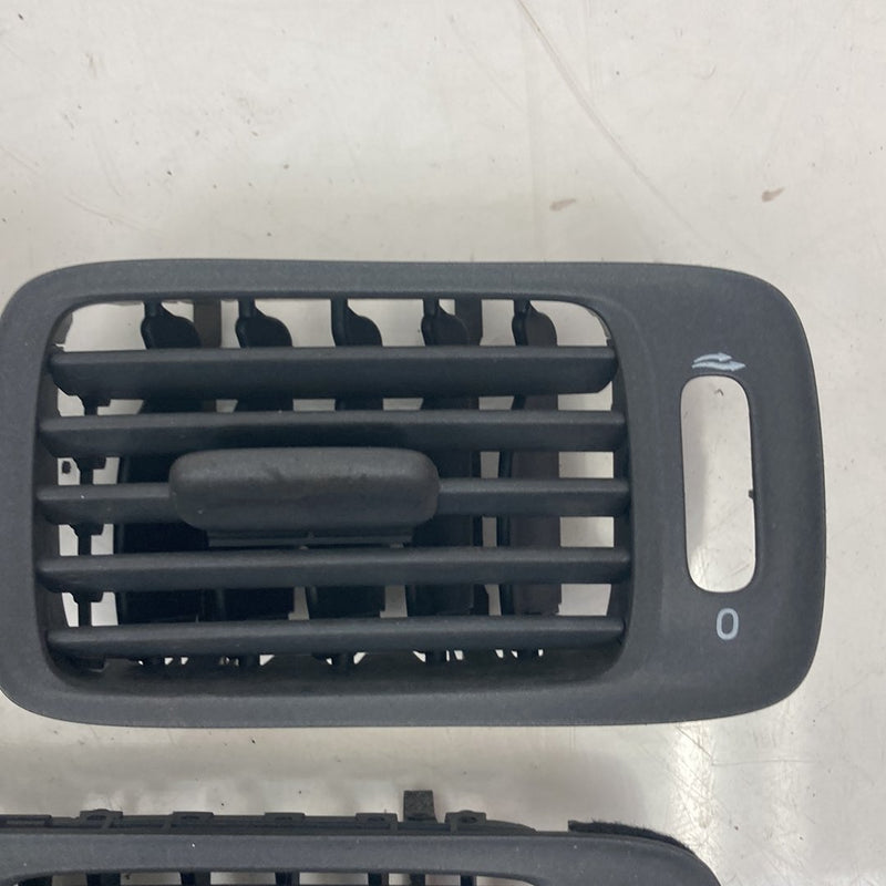 1998-2000 Volvo V70 S70 Right Left Dash HVAC AC Heat Air Vent Set OEM #5182M