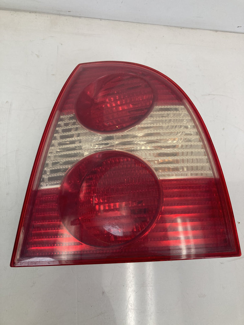 2001-2005 VW Volkswagen Passat Tail Light Right 28408015 OEM #5567M