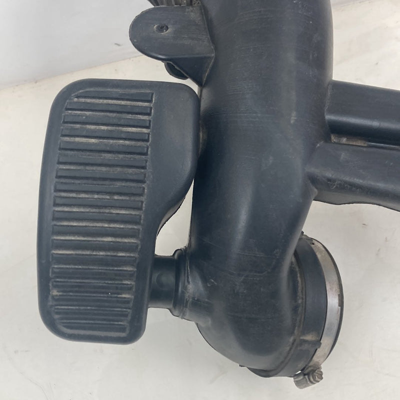 2007-2014 Chevrolet Silverado GMT900 Air Intake 15901934 ANB16003 OEM #5355M