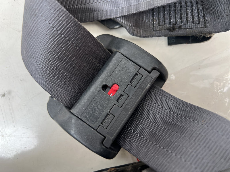 1998-2000 Volvo S70 V70 XC Front Passenger Right Seat Belt Retractor OEM #6851EM