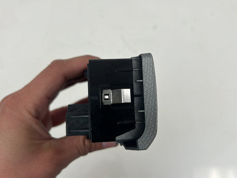 2012 Chevrolet Captiva Sport - Headlight Switch PN: 20785456