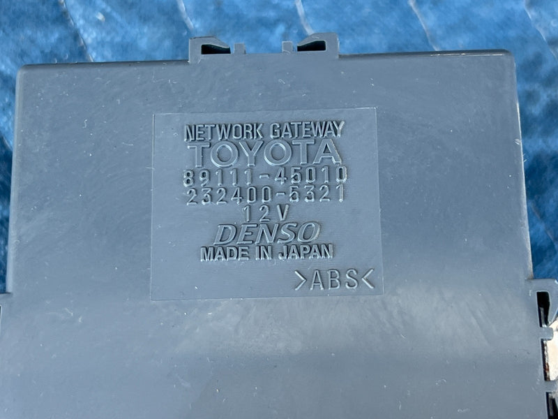 2004-2010 Toyota Sienna Network Gateway Control Module 89111-45010 OEM #3576EM