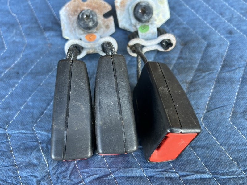 1998-2003 Jaguar XJR XJ8 X308 Rear Seat Belt Buckle Receiver Set Of 3 OEM #4702E