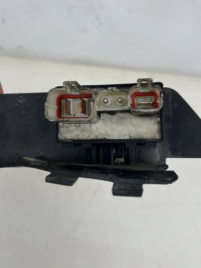 1993-1997 Volvo 850 Vacuum Valve & Cooling Fan Relay 9442933 OEM