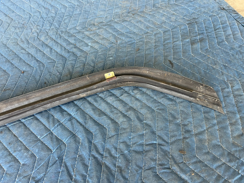 1986-1995 Mercedes 300D W124 Lower Rear Window Guard Gasket Seal OEM #2626EM