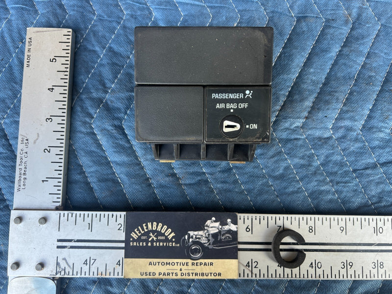 1999-2002 Chevy Silverado GM 1500 2500 Passenger Off Switch Control OEM #1823CN