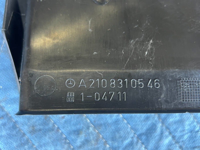 1996-2003 Mercedes W210 E320 Lower Front Seat Air A/C Heat Vent Duct OEM #4702EM