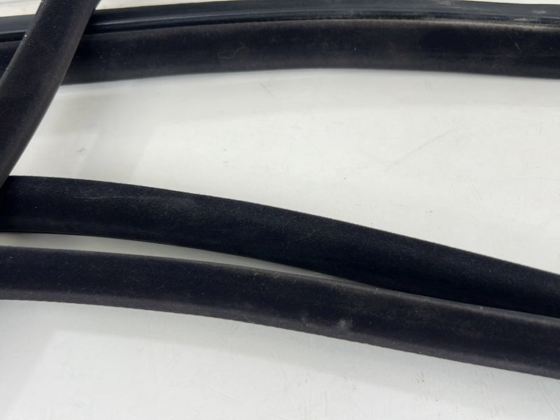 2004-2007 Volvo S60R S60 Sedan Door Seal Gasket Weatherstripping Set OEM #5821EM