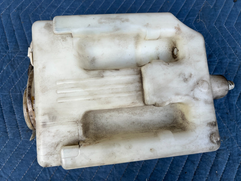1998-2003 Mercedes W210 E320 Windshield Wiper Fluid Reservoir Tank OEM #4753EM