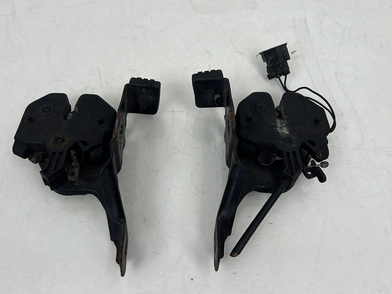 1993-1997 Volvo 850 Front Left & Right Engine Bonnet Hood Latch Pair OEM