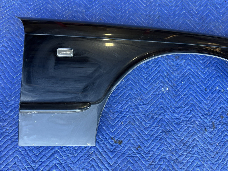 1998-2003 Jaguar XJR XJ8 X308 Passenger Side Right Front Fender Black OEM #4666E